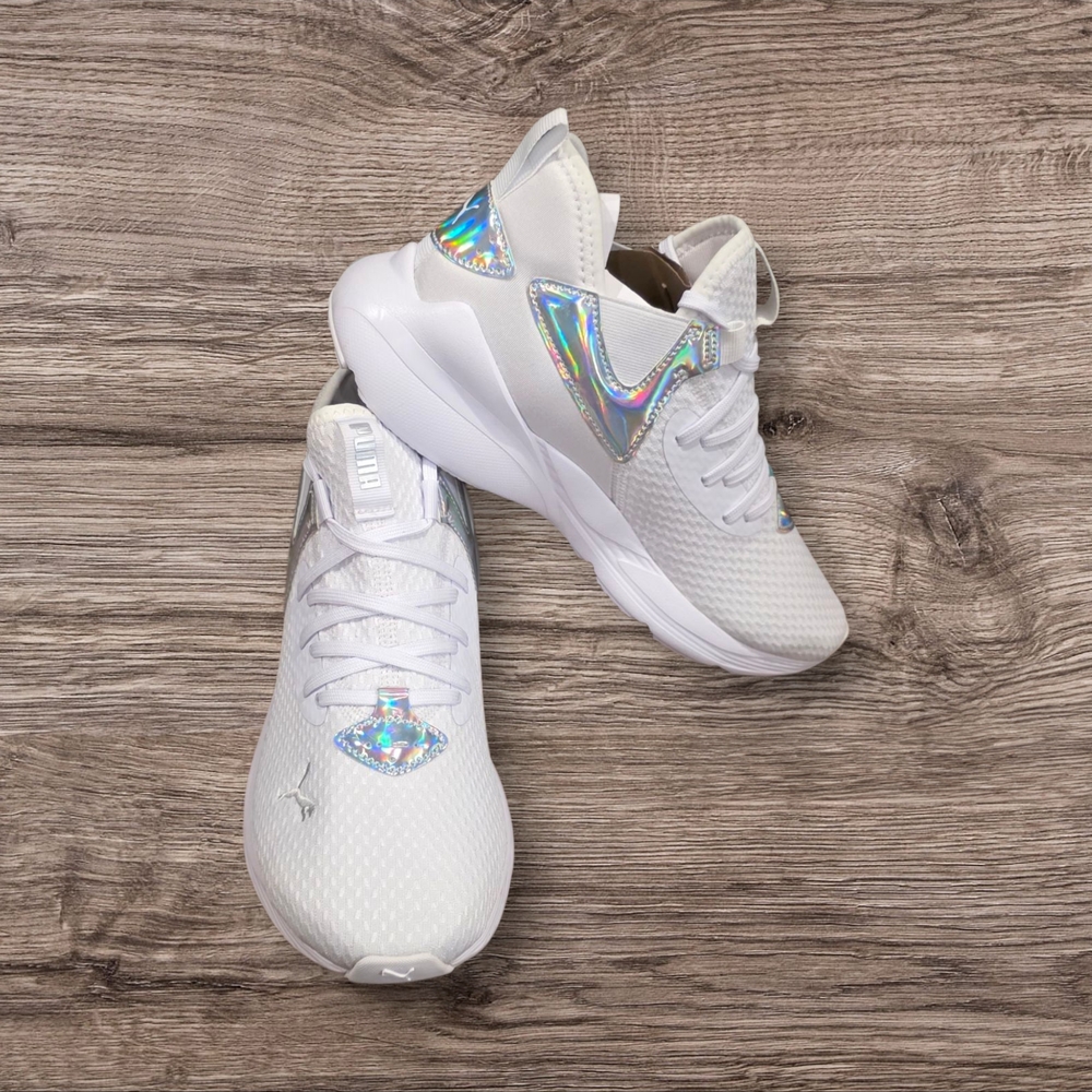 Womens Puma White and Silver Athletic Shoes with Streamlined Design